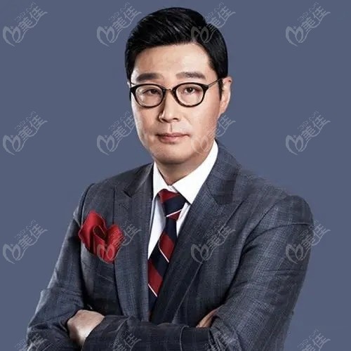 The director of LIBAN Clinic