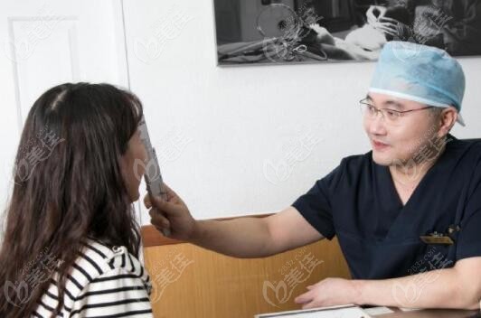 Dr. Lee Kwi-ho